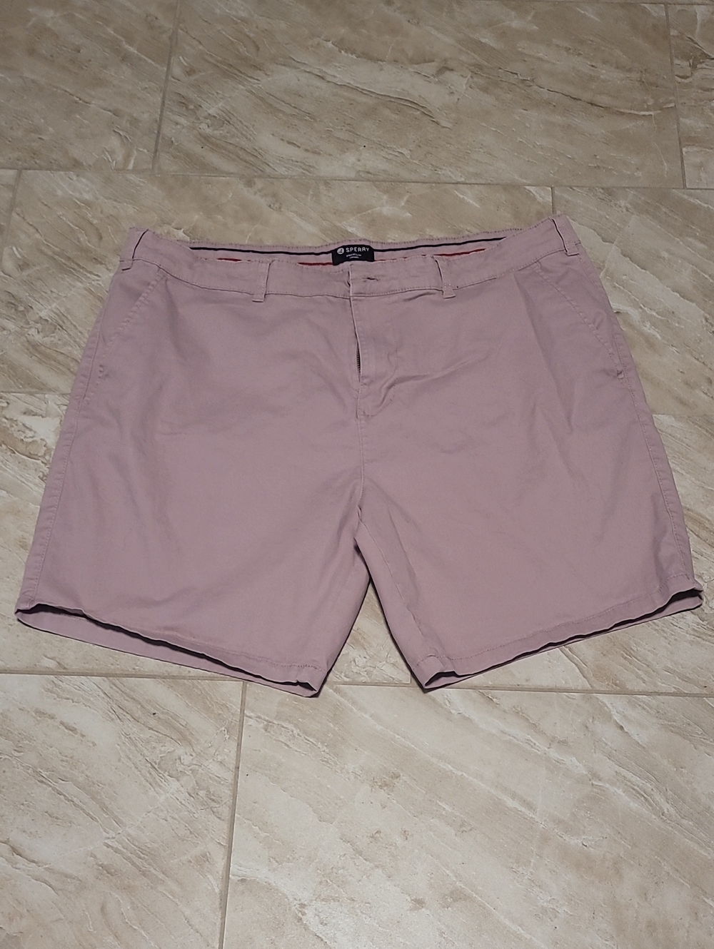 Sperry Men’s Flat-Front Chino Shorts in Dusty Pink